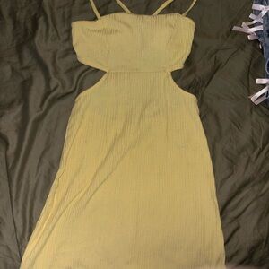Elegant Yellow Sleeveless Dress